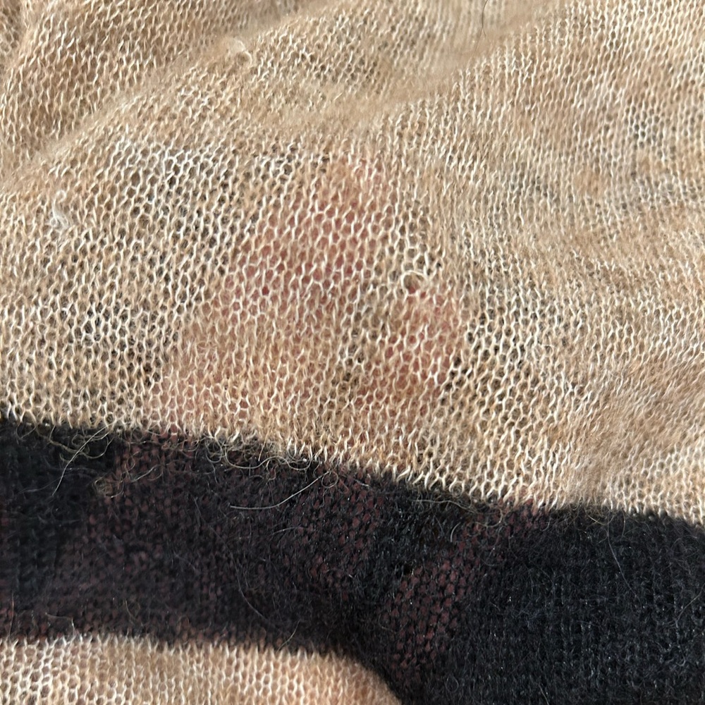 Free People ‘Twelve Roses’ Oversized Alpaca V-Neck Pullover Sweater - Picture 10 of 13